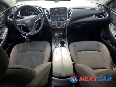 Zdjęcie 8 z 12 samochodu: 2018 CHEVROLET MALIBU LT VIN:1G1ZD5ST9JF224620 - miniatura