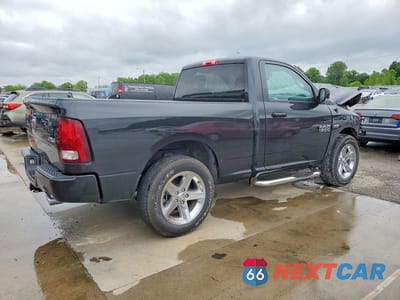 Trzecie zdjęcie samochodu z tyłu: 2016 RAM 1500 SPORT VIN:3C6JR7CTXGG278118 - miniatura
