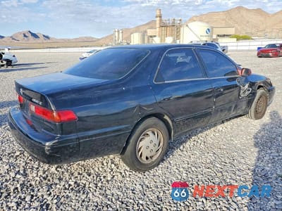 Trzecie zdjęcie samochodu z tyłu: 1998 TOYOTA CAMRY LE VIN:JT2BG22K2W0110743 - miniatura
