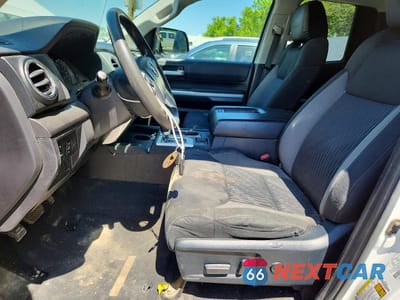 Zdjęcie 7 z 13 samochodu: 2016 TOYOTA TUNDRA SR5 VIN:5TFUW5F10GX502280 - miniatura