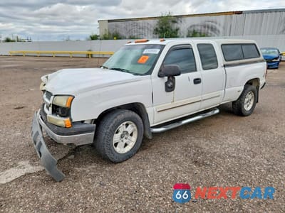 2003 CHEVROLET SILVERADO K1500 2GCEK19T831239744 - główne zdjęcie licytacji z USA - miniatura