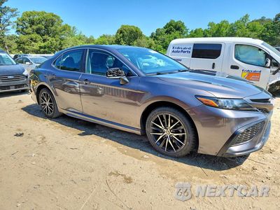 Czwarte zdjęcie samochodu z boku: 2022 TOYOTA CAMRY SE VIN:4T1G11AK8NU625971 - miniatura