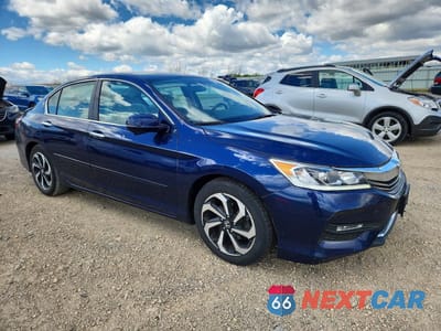 Czwarte zdjęcie samochodu z boku: 2017 HONDA ACCORD EX VIN:1HGCR2F70HA013406 - miniatura