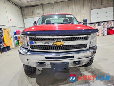 Piąte zdjęcie samochodu w środku: 2013 CHEVROLET SILVERADO K1500 VIN:1GCNKPEA9DZ202119 - miniatura
