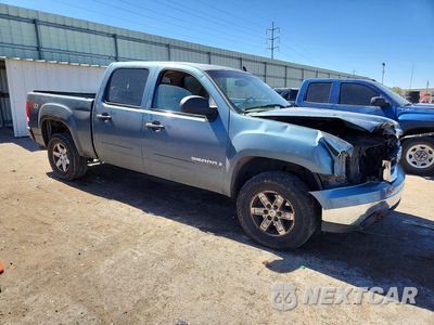 Czwarte zdjęcie samochodu z boku: 2007 GMC NEW SIERRA K1500 VIN:2GTEK13M971647936 - miniatura