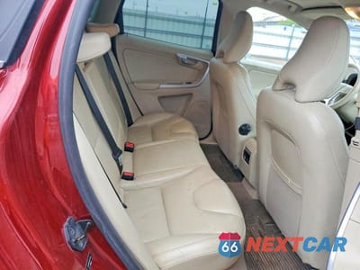 Zdjęcie 10 z 12 samochodu: 2011 VOLVO XC60 T6 VIN:YV4902DZ4B2211055 - miniatura