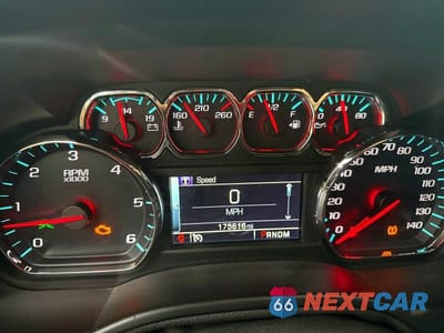 Zdjęcie 8 z 10 samochodu: 2015 CHEVROLET SUBURBAN K1500 LTZ VIN:1GNSKKKC2FR158597 - miniatura
