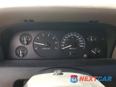 Zdjęcie 9 z 13 samochodu: 2004 JEEP GRAND CHEROKEE LAREDO VIN:1J4GW48N84C378439 - miniatura