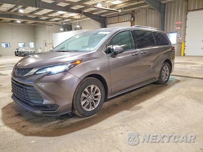 2022 TOYOTA SIENNA LE 5TDKSKFCXNS062879 - główne zdjęcie licytacji z USA - miniatura