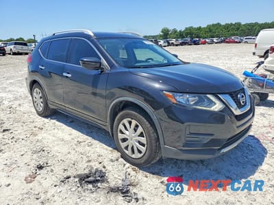 Czwarte zdjęcie samochodu z boku: 2017 NISSAN ROGUE S VIN:JN8AT2MT2HW385831 - miniatura