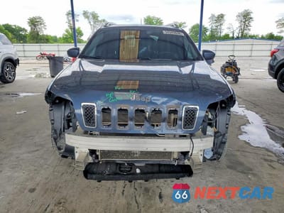 Piąte zdjęcie samochodu w środku: 2019 JEEP CHEROKEE LIMITED VIN:1C4PJLDB0KD387489 - miniatura