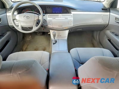 Zdjęcie 8 z 12 samochodu: 2010 TOYOTA AVALON XL VIN:4T1BK3DB7AU360100 - miniatura