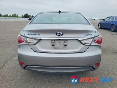Zdjęcie 6 z 12 samochodu: 2012 HYUNDAI SONATA HYBRID VIN:KMHEC4A49CA046961 - miniatura