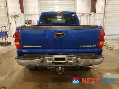 Zdjęcie 6 z 12 samochodu: 2003 CHEVROLET SILVERADO K2500 HEAVY DUTY VIN:1GCHK29103E344391 - miniatura