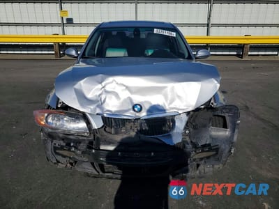 Piąte zdjęcie samochodu w środku: 2006 BMW 325 I VIN:WBAVB13536KX36745 - miniatura