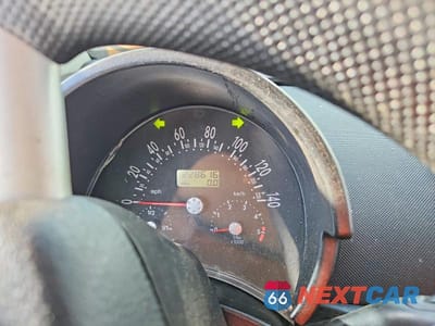 Zdjęcie 9 z 12 samochodu: 2001 VOLKSWAGEN NEW BEETLE GLS TDI VIN:3VWCP21C81M477509 - miniatura