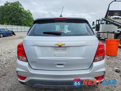 Zdjęcie 6 z 13 samochodu: 2018 CHEVROLET TRAX LS VIN:3GNCJKSB9JL370699 - miniatura