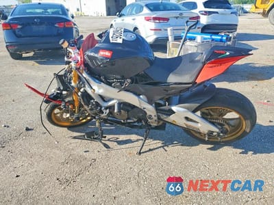 Trzecie zdjęcie samochodu z tyłu: 2012 APRILIA RSV4 R-FACTORY VIN:ZD4RKU004CS001707 - miniatura