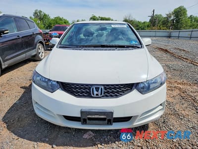 Piąte zdjęcie samochodu w środku: 2011 HONDA CIVIC LX VIN:2HGFG1B69BH502986 - miniatura