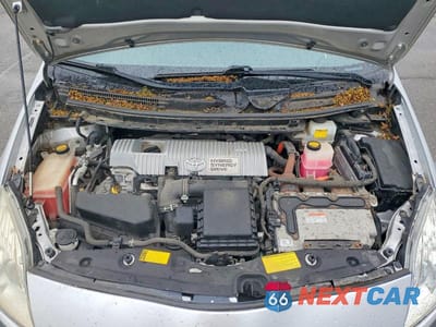 Zdjęcie 11 z 12 samochodu: 2012 TOYOTA PRIUS FOUR VIN:JTDKN3DU3C1513511 - miniatura