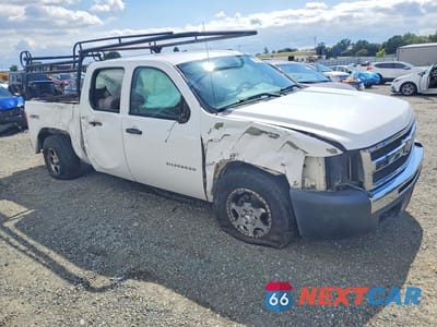 Czwarte zdjęcie samochodu z boku: 2011 CHEVROLET SILVERADO K1500 VIN:1GCPKPE30BF220162 - miniatura