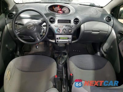 Zdjęcie 8 z 13 samochodu: 2005 TOYOTA ECHO VIN:JTDKT123550076544 - miniatura