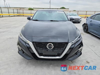 Piąte zdjęcie samochodu w środku: 2021 NISSAN ALTIMA VIN:1N4BL4FW3MN386236 - miniatura