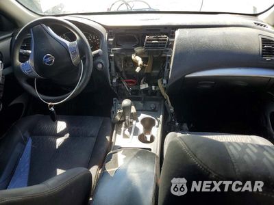 Zdjęcie 8 z 12 samochodu: 2016 NISSAN ALTIMA 2.5 S VIN:1N4AL3APXGN322799 - miniatura