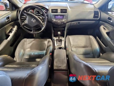 Zdjęcie 8 z 12 samochodu: 2007 HONDA ACCORD EX VIN:1HGCM56897A085521 - miniatura