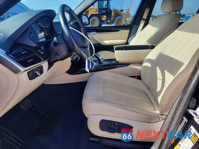 Zdjęcie 7 z 13 samochodu: 2018 BMW X5 SDRIVE35I VIN:5UXKR2C58J0Z18984 - miniatura