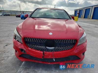 Piąte zdjęcie samochodu w środku: 2016 MERCEDES-BENZ CLA 250 VIN:WDDSJ4EB9GN362693 - miniatura
