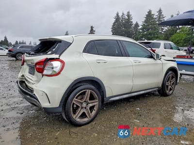 Trzecie zdjęcie samochodu z tyłu: 2017 MERCEDES-BENZ GLA 250 4MATIC VIN:WDCTG4GB4HJ332823 - miniatura
