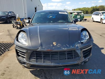 Piąte zdjęcie samochodu w środku: 2017 PORSCHE MACAN VIN:WP1AA2A54HLB82012 - miniatura
