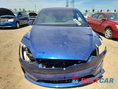Piąte zdjęcie samochodu w środku: 2024 TESLA MODEL X VIN:7SAXCAE53RF442126 - miniatura