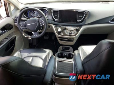 Zdjęcie 8 z 13 samochodu: 2023 CHRYSLER PACIFICA TOURING L VIN:2C4RC1BG8PR600635 - miniatura
