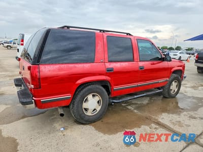 Trzecie zdjęcie samochodu z tyłu: 1997 GMC YUKON VIN:1GKEK13R1VJ731204 - miniatura
