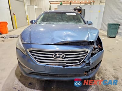 Piąte zdjęcie samochodu w środku: 2015 HYUNDAI SONATA SE VIN:5NPE24AF1FH223279 - miniatura