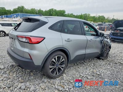 Trzecie zdjęcie samochodu z tyłu: 2022 FORD ESCAPE SE VIN:1FMCU0G68NUB63017 - miniatura