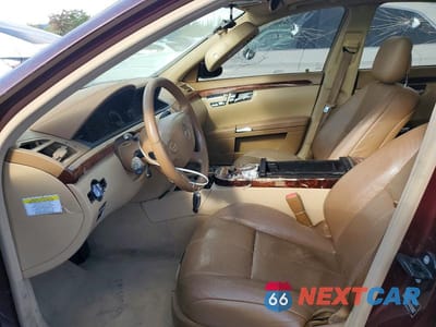 Zdjęcie 7 z 12 samochodu: 2008 MERCEDES-BENZ S 550 VIN:WDDNG71X78A221466 - miniatura