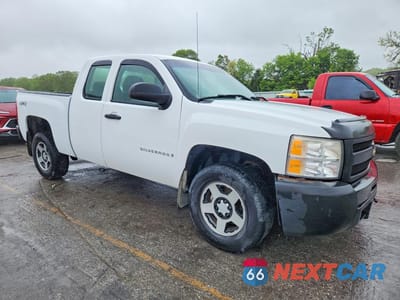 Czwarte zdjęcie samochodu z boku: 2009 CHEVROLET SILVERADO K1500 VIN:1GCEK19069Z205601 - miniatura
