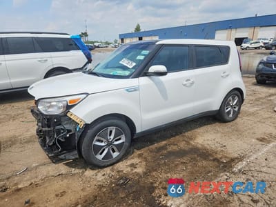 2017 KIA SOUL EV + KNDJX3AE3H7019379 - główne zdjęcie licytacji z USA - miniatura