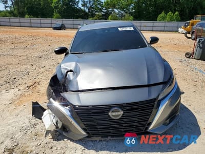 Piąte zdjęcie samochodu w środku: 2024 NISSAN ALTIMA SV VIN:1N4BL4DV8RN332688 - miniatura