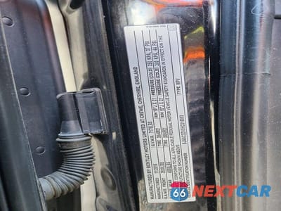 Zdjęcie 13 z 13 samochodu: 2017 BENTLEY BENTAYGA VIN:SJAAC2ZV5HC016003 - miniatura