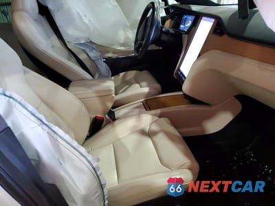 Zdjęcie 7 z 11 samochodu: 2021 TESLA MODEL X VIN:5YJXCDE29MF321579 - miniatura