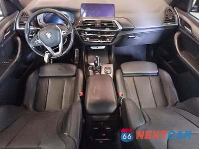 Zdjęcie 8 z 12 samochodu: 2018 BMW X3 XDRIVEM40I VIN:5UXTS3C50J0Y96980 - miniatura
