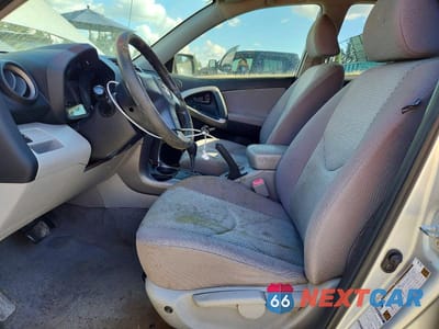 Zdjęcie 7 z 13 samochodu: 2007 TOYOTA RAV4 BASE VIN:JTMBD33V176026782 - miniatura
