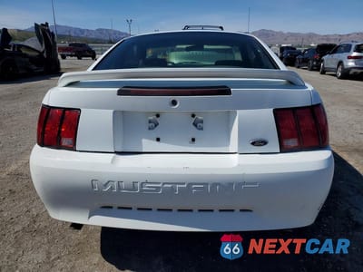 Zdjęcie 6 z 12 samochodu: 2000 FORD MUSTANG VIN:1FAFP4045YF221107 - miniatura
