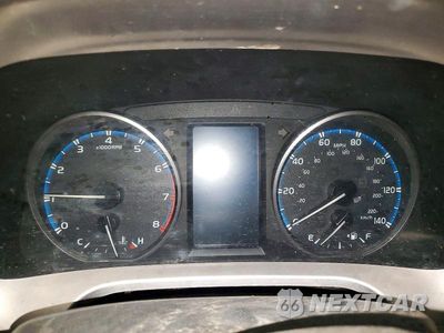 Zdjęcie 9 z 12 samochodu: 2018 TOYOTA RAV4 XLE VIN:JTMRFREV4JJ222003 - miniatura