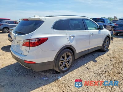 Trzecie zdjęcie samochodu z tyłu: 2016 HYUNDAI SANTA FE SE VIN:KM8SR4HF2GU142055 - miniatura