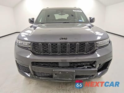 Piąte zdjęcie samochodu w środku: 2023 JEEP GRAND CHEROKEE L LAREDO VIN:1C4RJKAG1P8911655 - miniatura